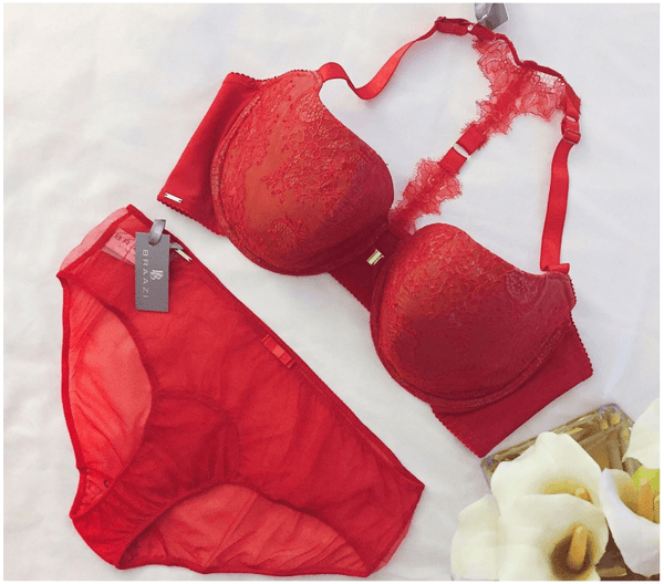 How To Find Your Valentine's Day Lingerie Look
