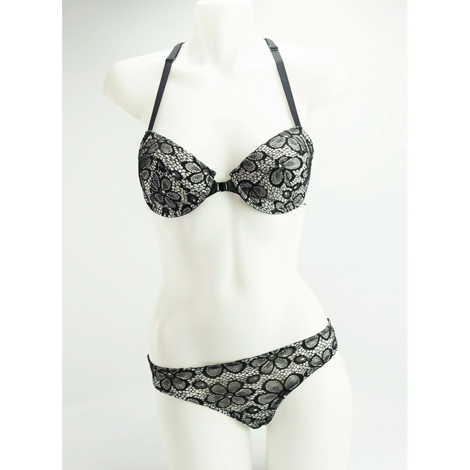 Lingerie Set - Priscilla Kai Tailor Bra Mikayla Saleem Thong In Black/White With Floral Lace Overlay